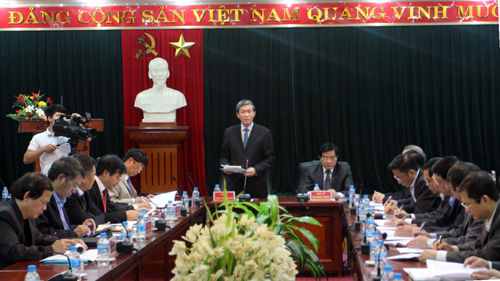 Tiếp tục hoàn thiện Văn kiện Đại hội XII của Đảng 